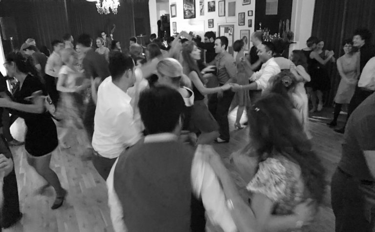 Why You Need to Learn How to Swing Dance in 2019