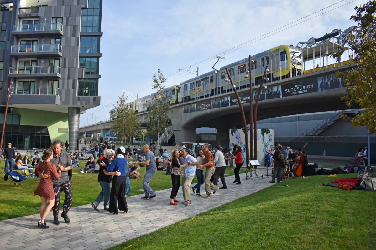 Spring Swing Lawn Party at Ivy Station